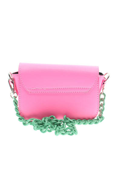 Bolso rosa con cadena verde