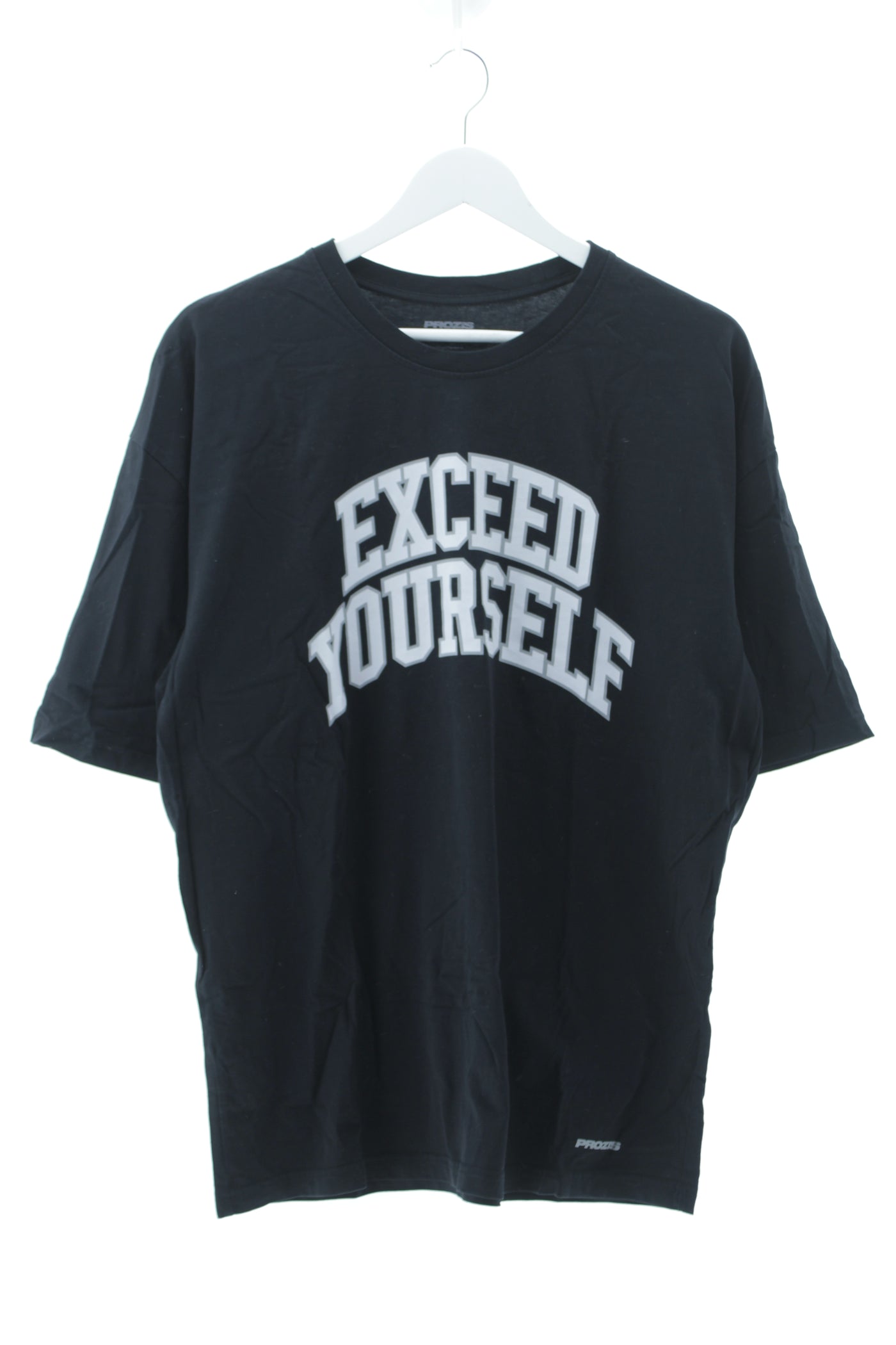 Camiseta negra "Xceed"