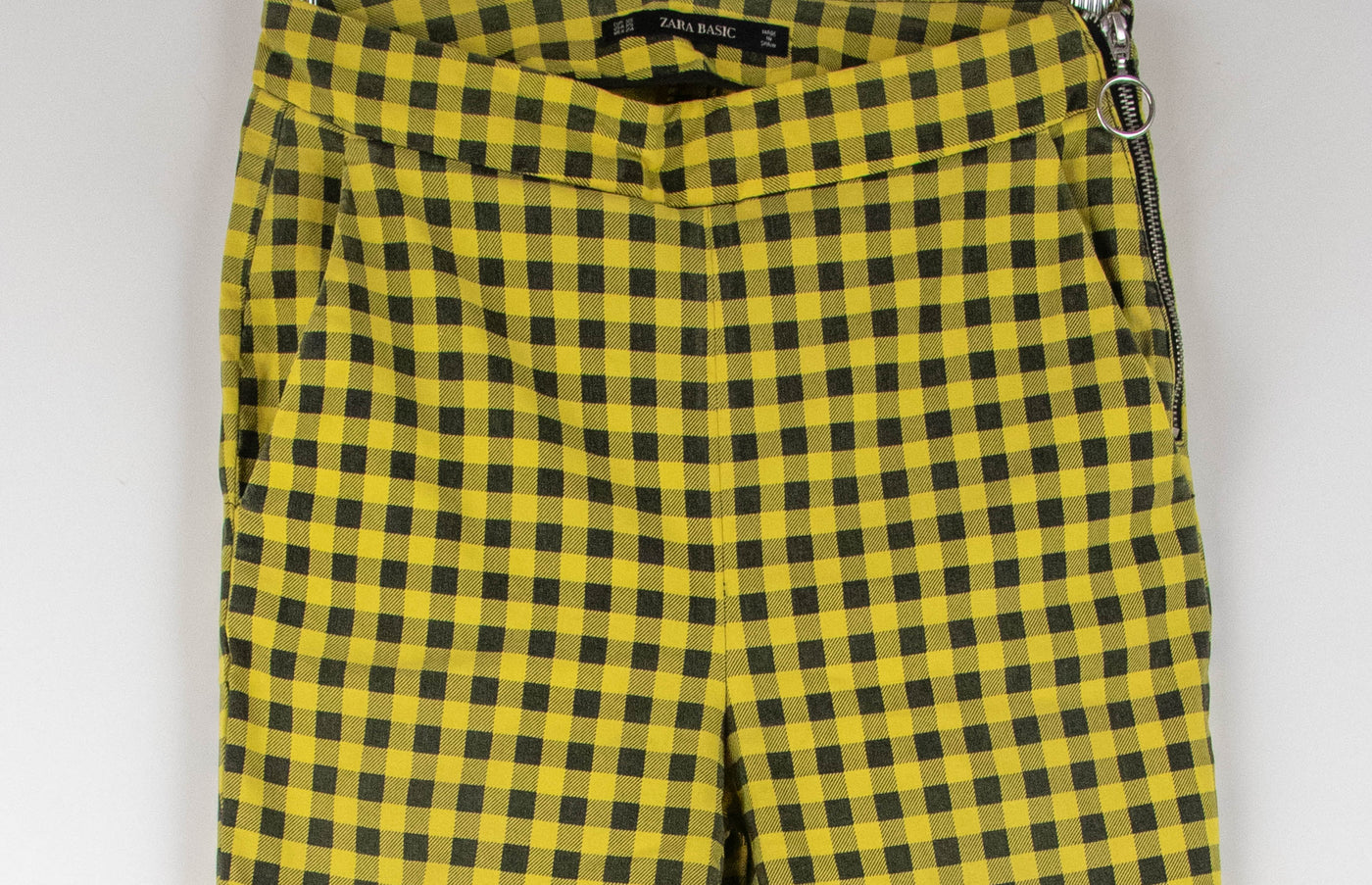 Pantalón cuadros amarillo y negro