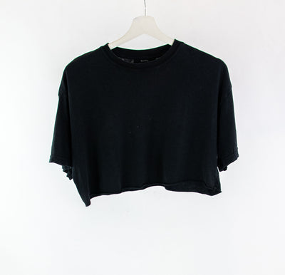 Camiseta crop negra