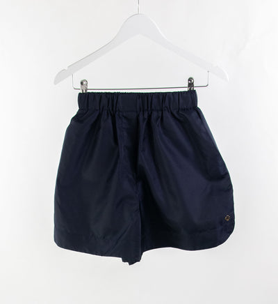 Pantalón corto azul impermeable