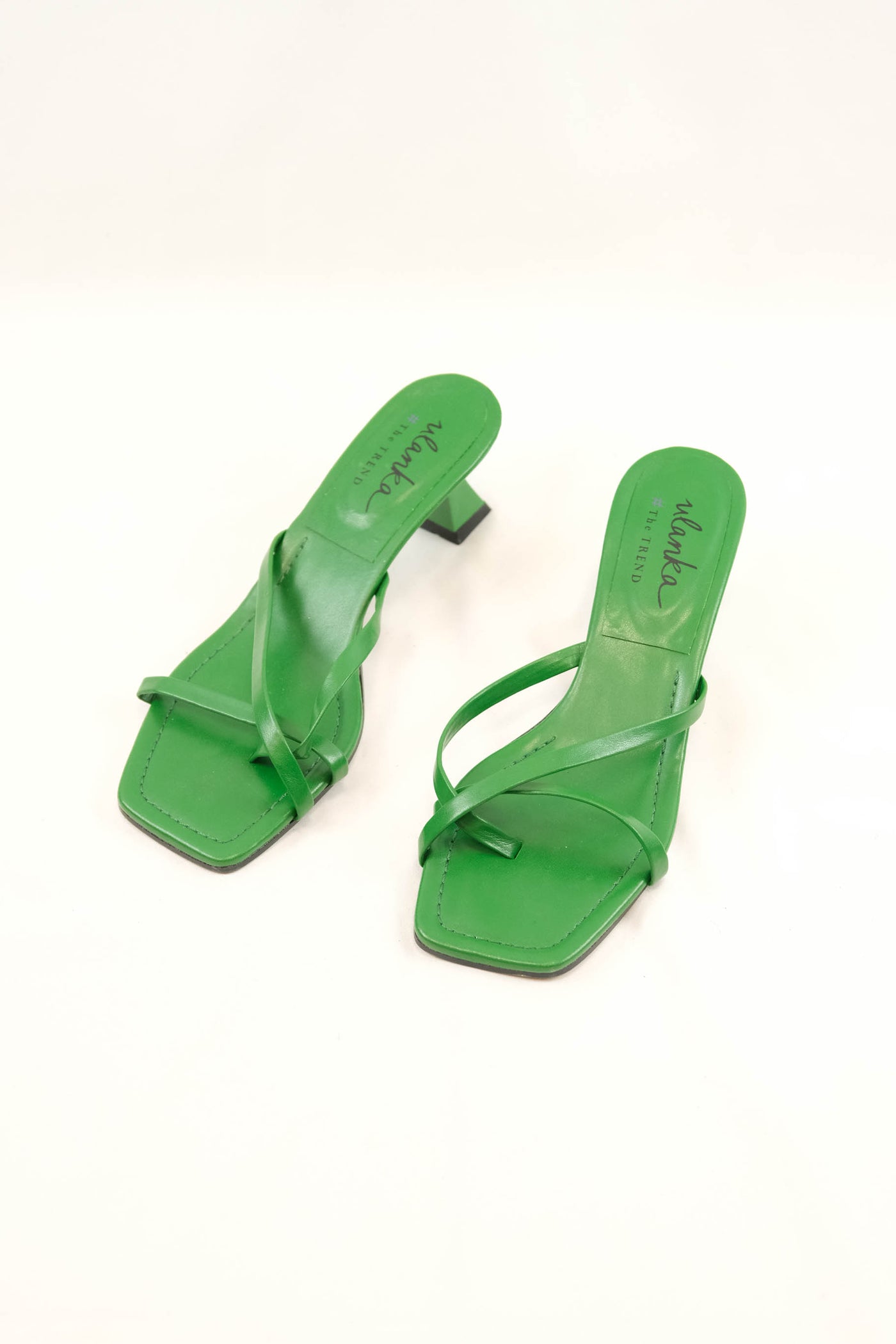 Zapato de tacón tiras verde