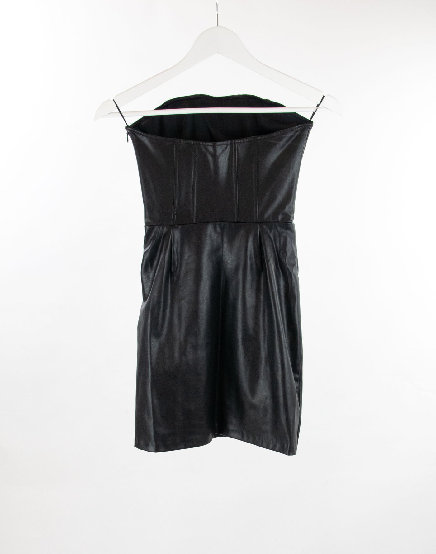 Vestido negro de piel estilo corsetero (NUEVO)