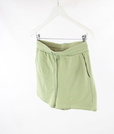 Pantalón corto verde pastel