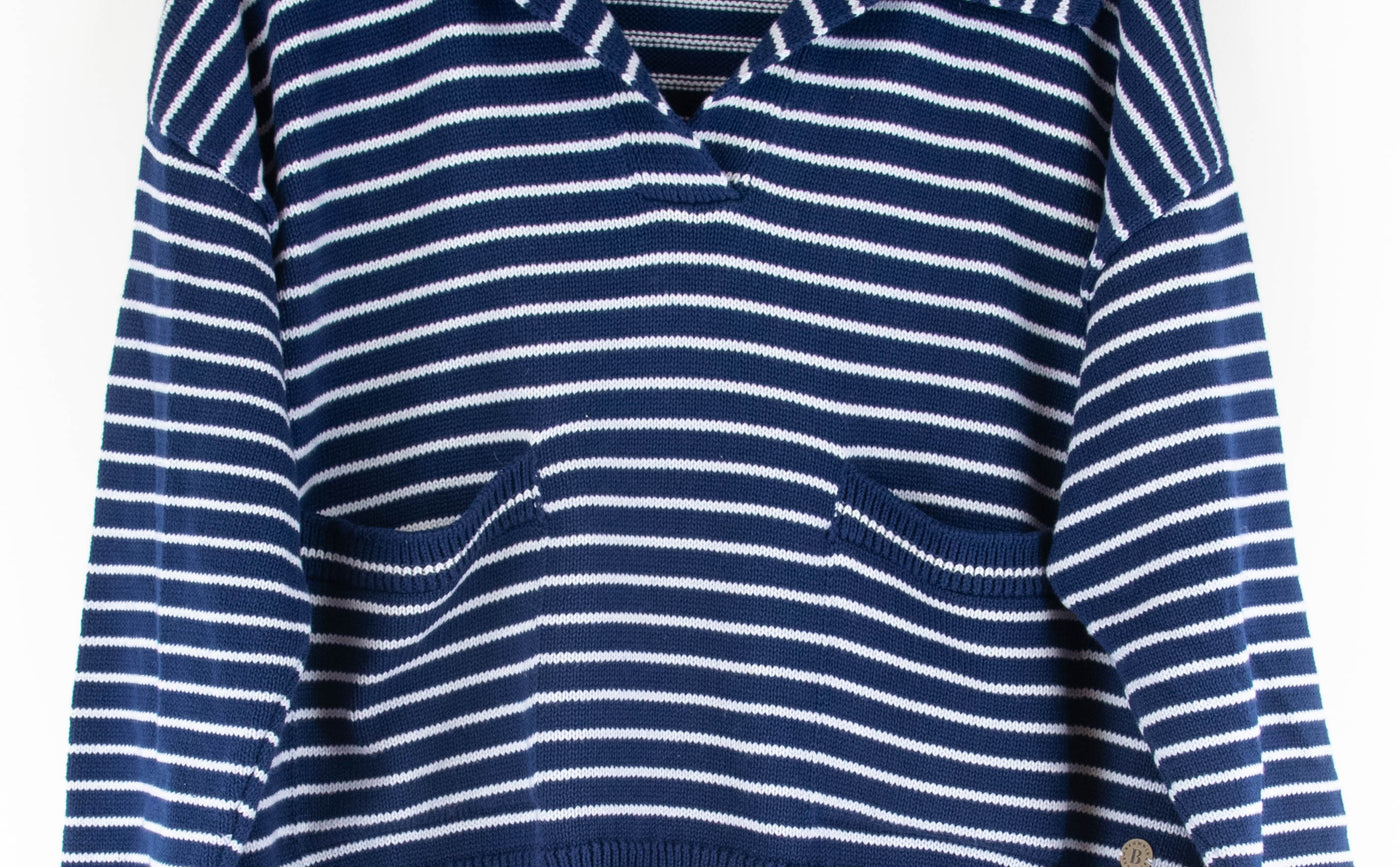 Jersey azul con rayas blancas de punto con bolsillos