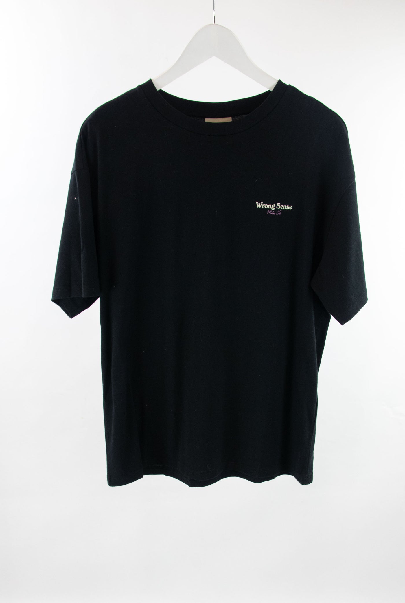Camiseta negra estampado