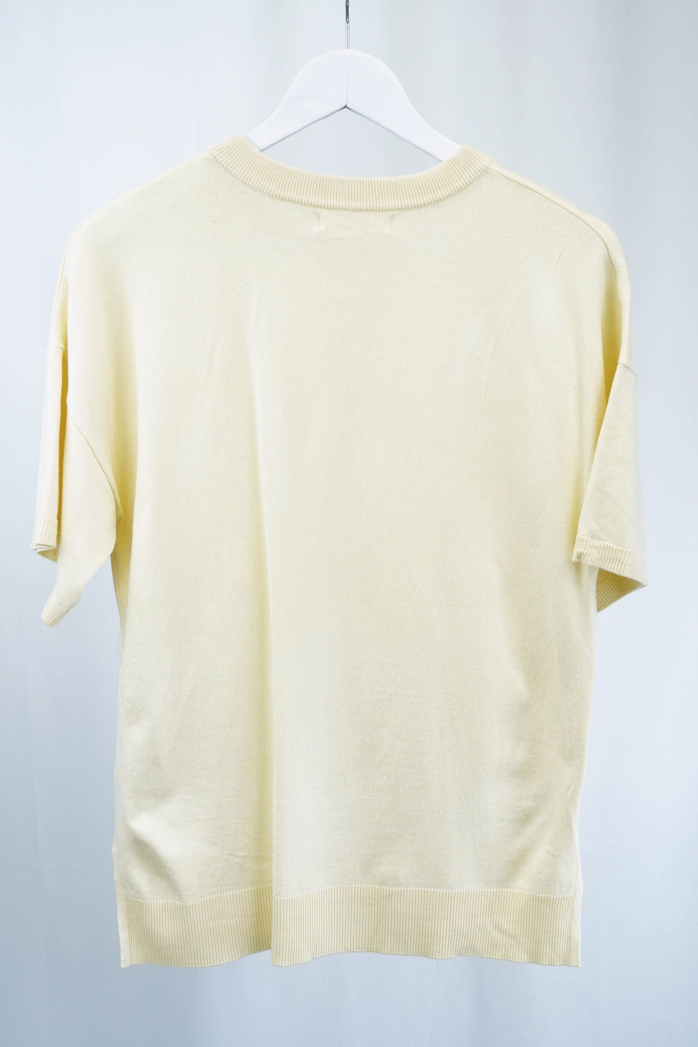 Camiseta tejido invierno manga corta amarilla