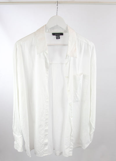 Camisa blanca básica