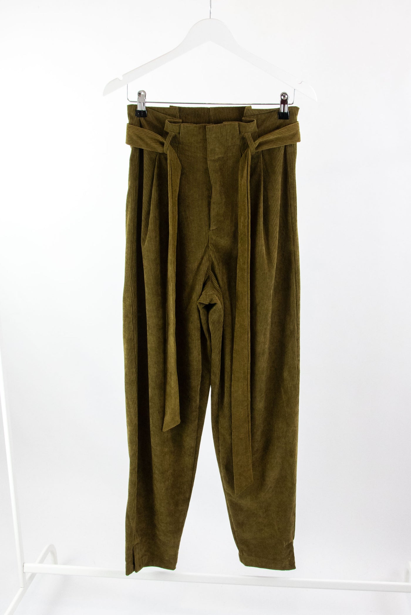 Pantalón verde de pana
