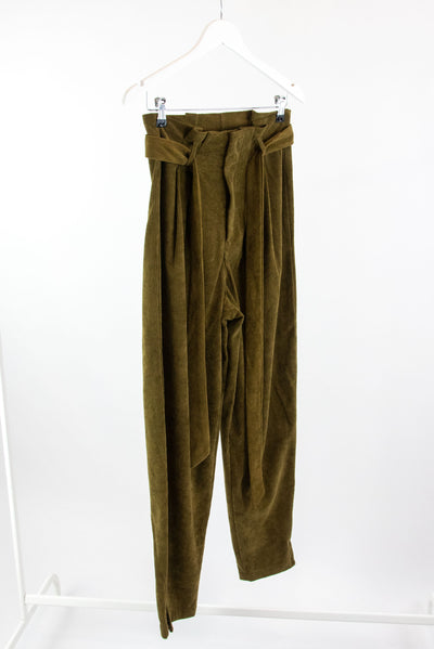 Pantalón verde de pana