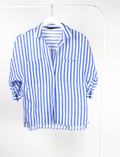 Camisa rayas azul y blanco