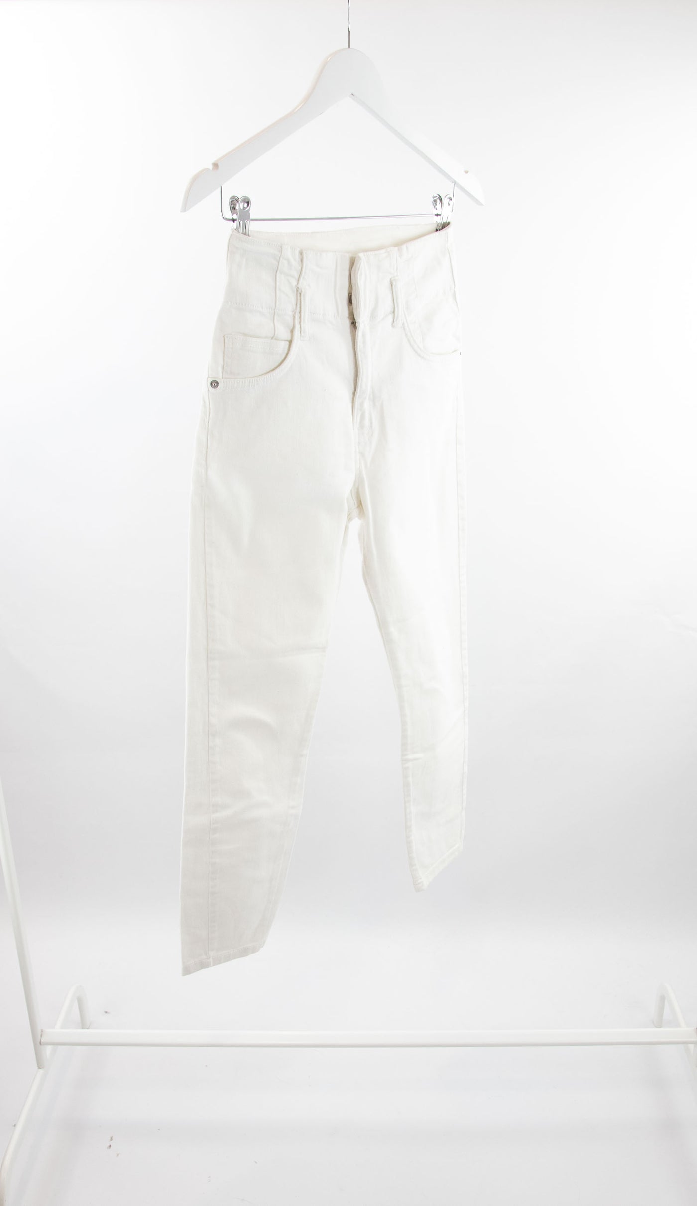 Jeans blanco tiro alto