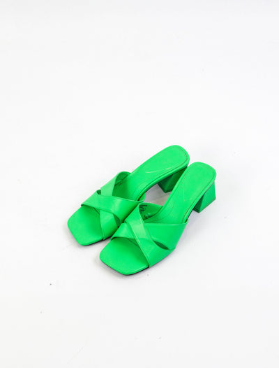 Sandalias verde de tacón