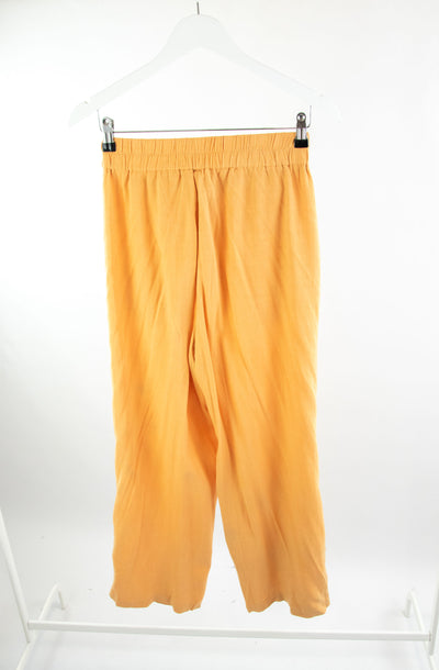 Pantalón naranja fluido