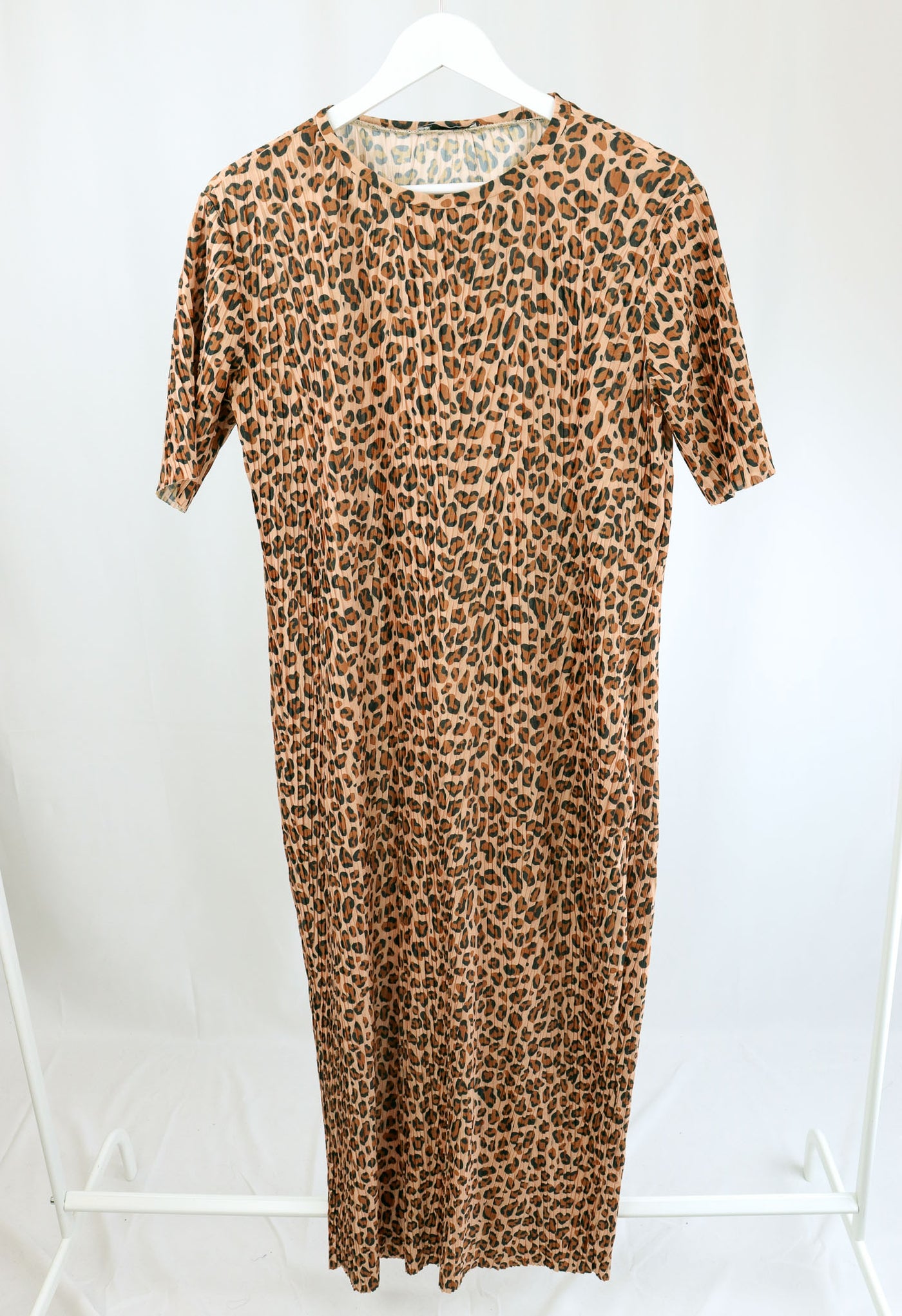 Vestido marrón de leopardo