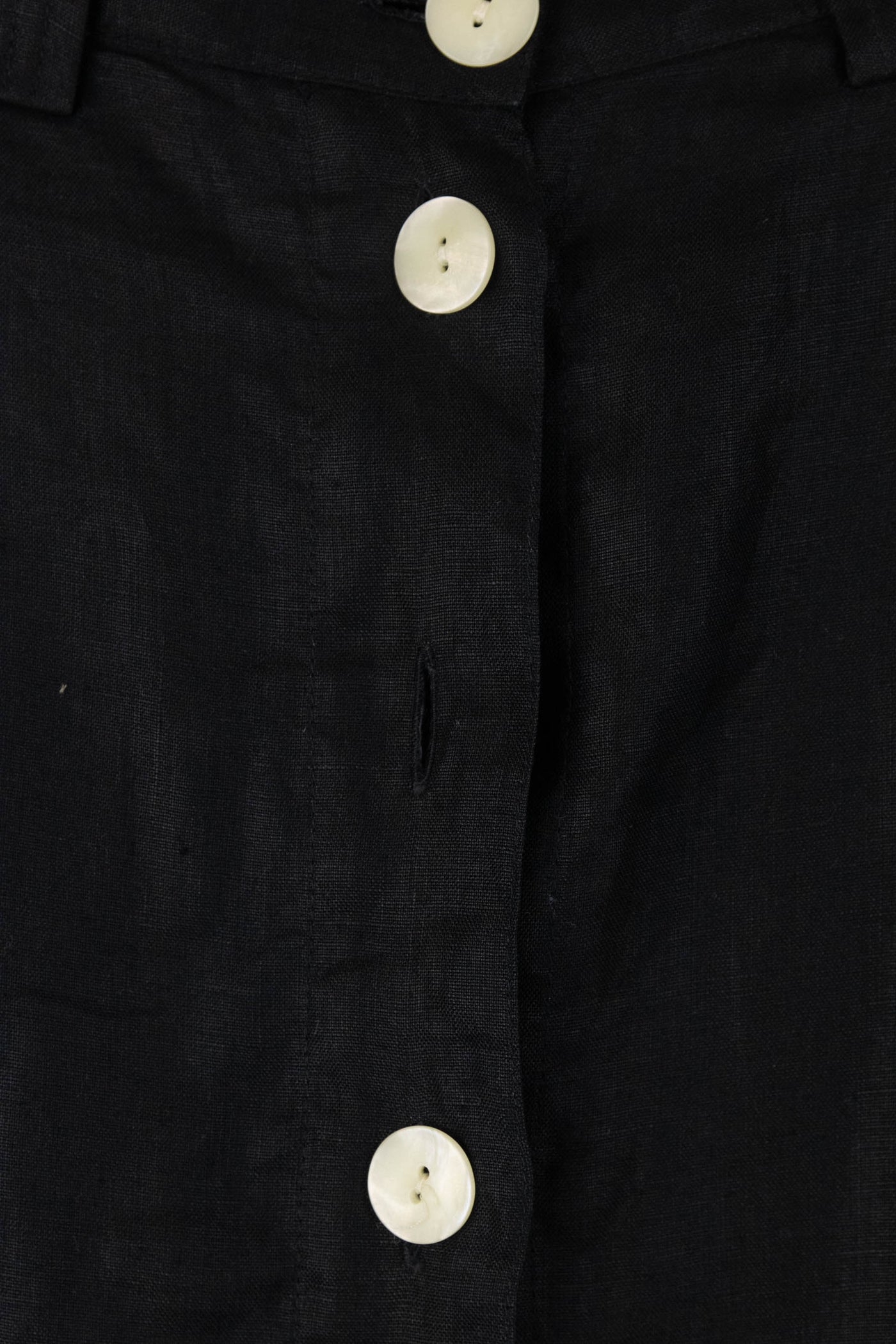 Falda negro con botones