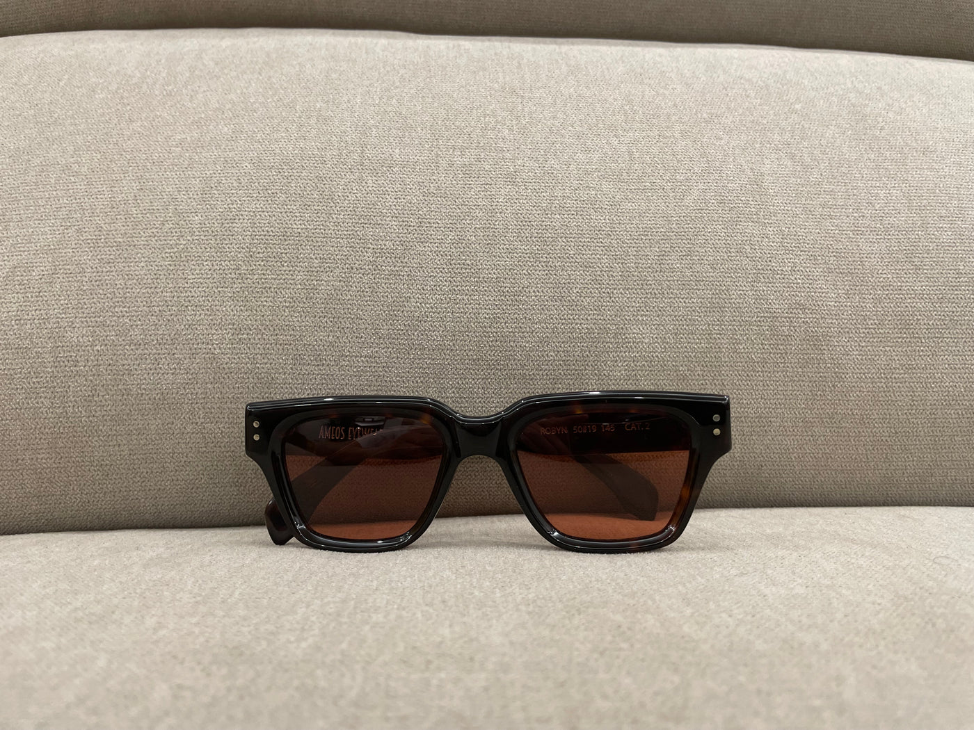 gafas de sol marrones con cristal marrón de pasta
