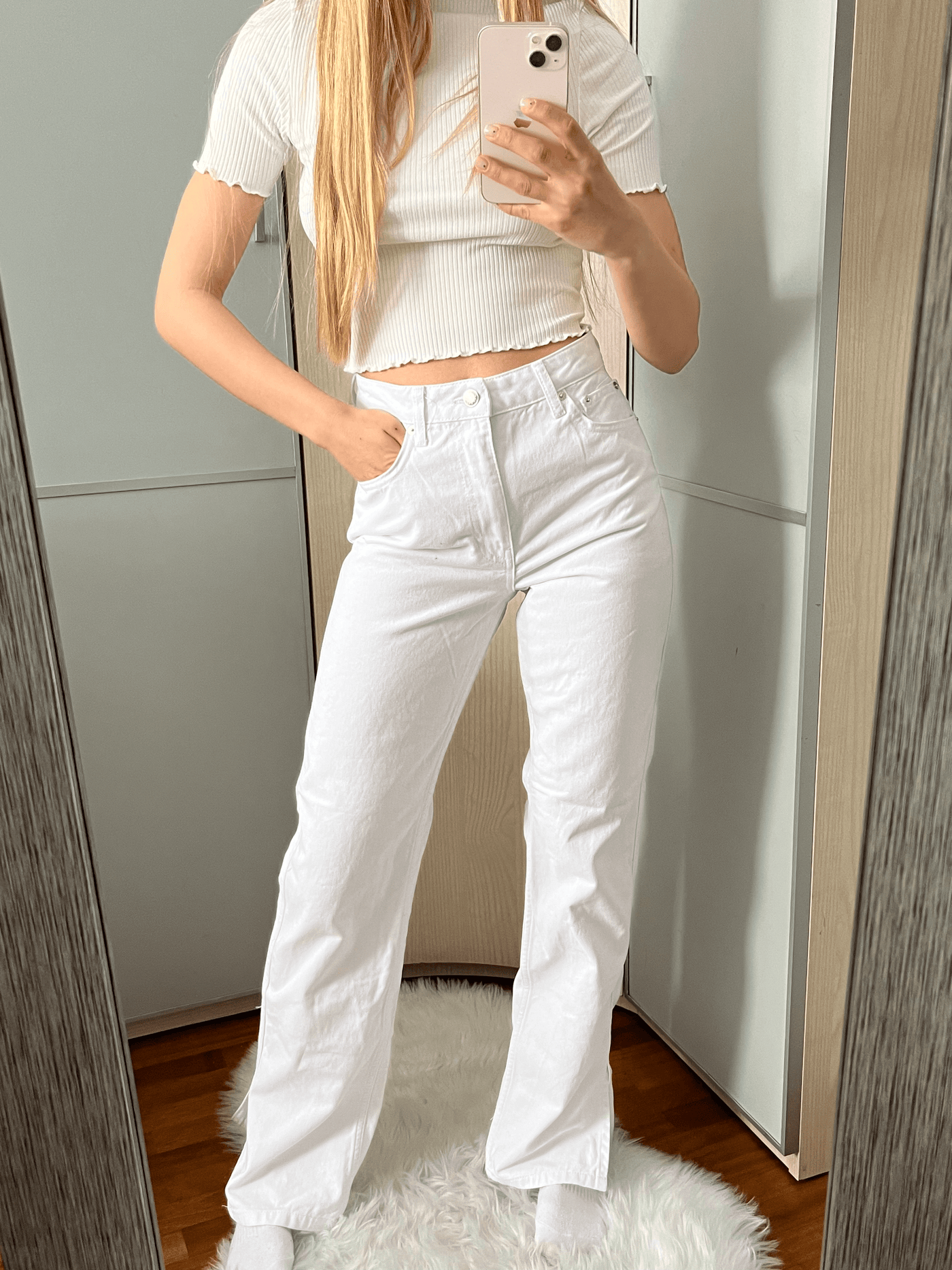 pantalones blancos anchos entallados