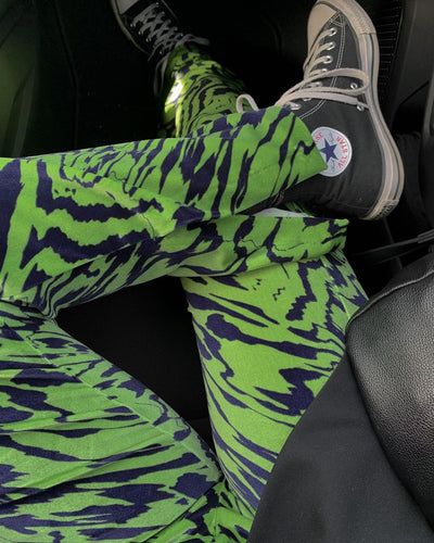 Pantalón animal print verde de terciopelo