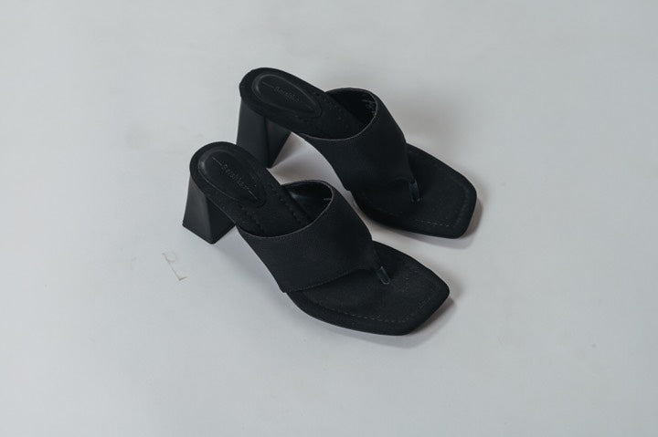 Sandalias negras
